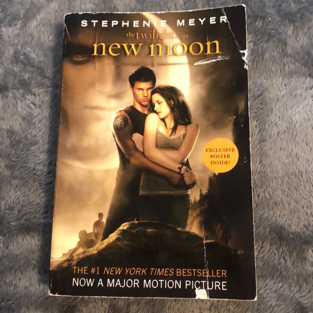 Twilight New Moon Book